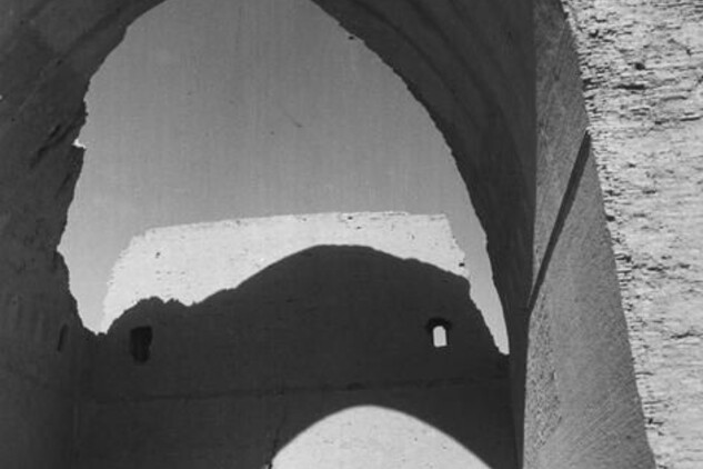Taq-i-Kisra Irák 1950 - Henri Cartier-Bresson  | © Wikimedia Commons